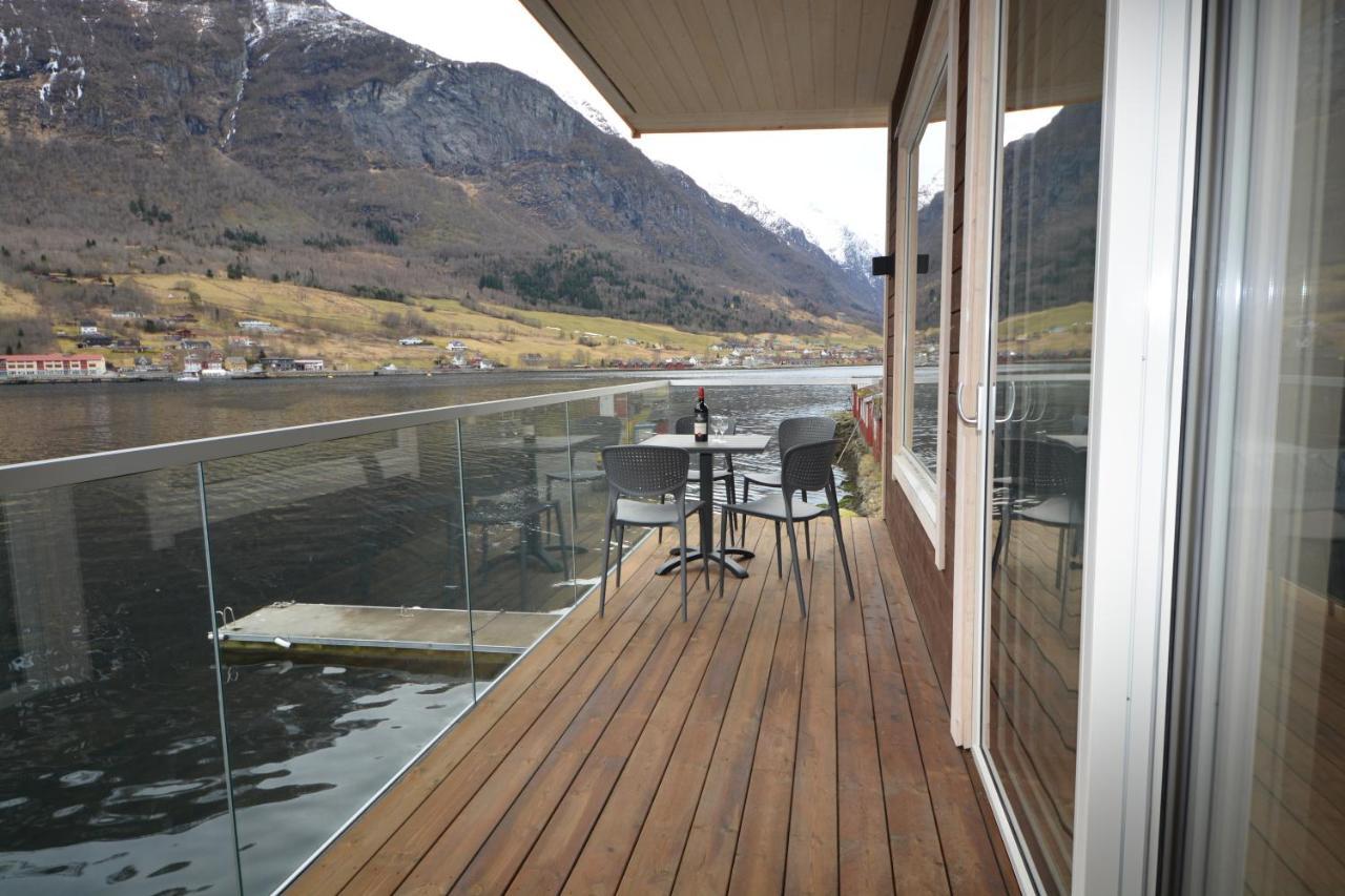 Nesset Fjordcamping Olden Exterior foto