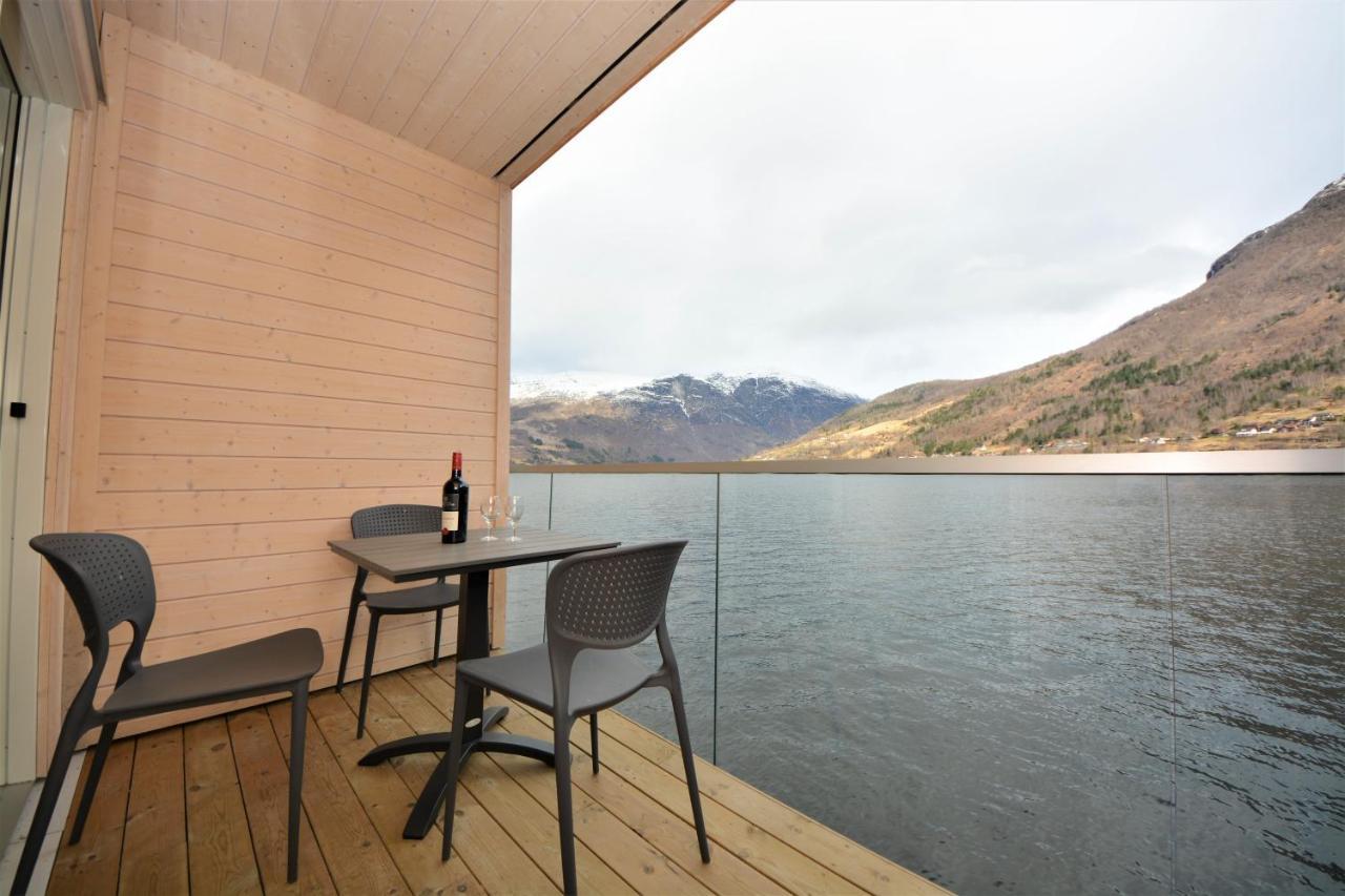 Nesset Fjordcamping Olden Exterior foto